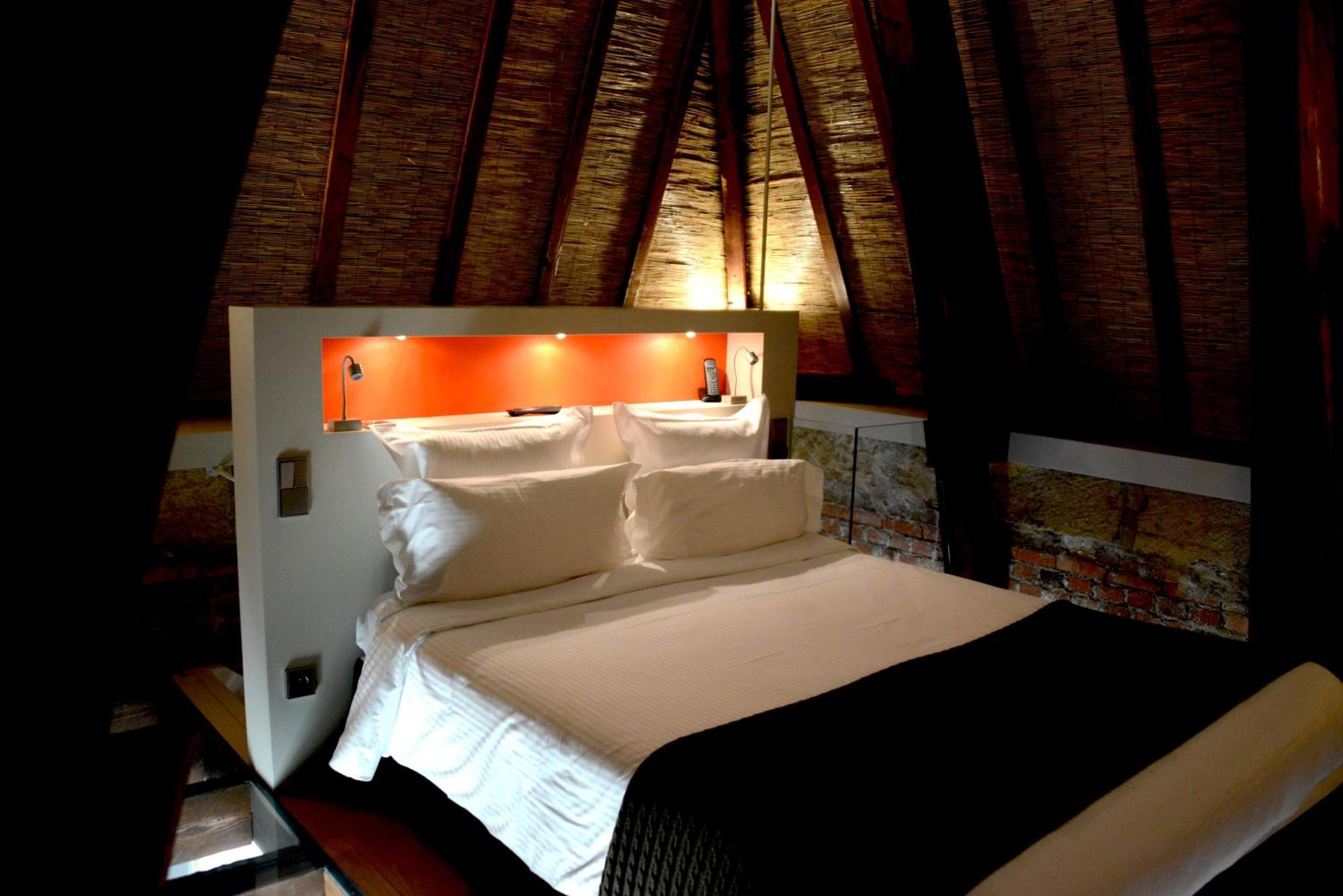 Chateau De Champlong Table Hotel **** Golf & Spa Villerest  Exterior foto