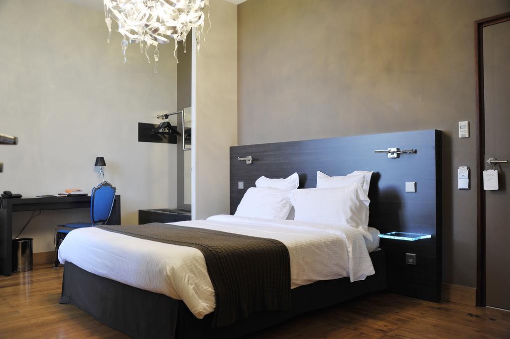 Chateau De Champlong Table Hotel **** Golf & Spa Villerest  Exterior foto