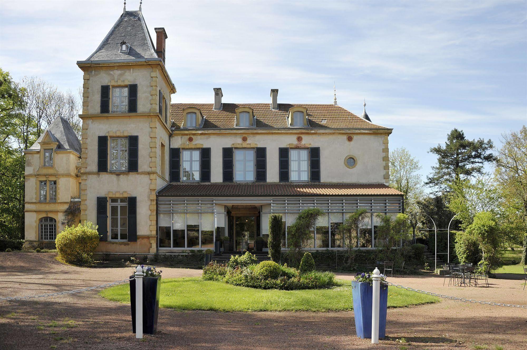 Chateau De Champlong Table Hotel **** Golf & Spa Villerest  Exterior foto